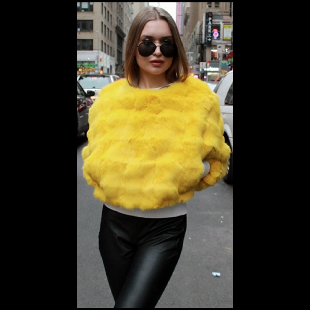 Yellow Rabbit Fur Capelet - Picture 3 of 4
